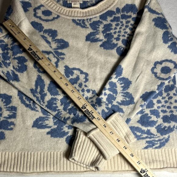 Sundance Womens White with Blue Flower Sweater Size Large - Picture 4 of 9